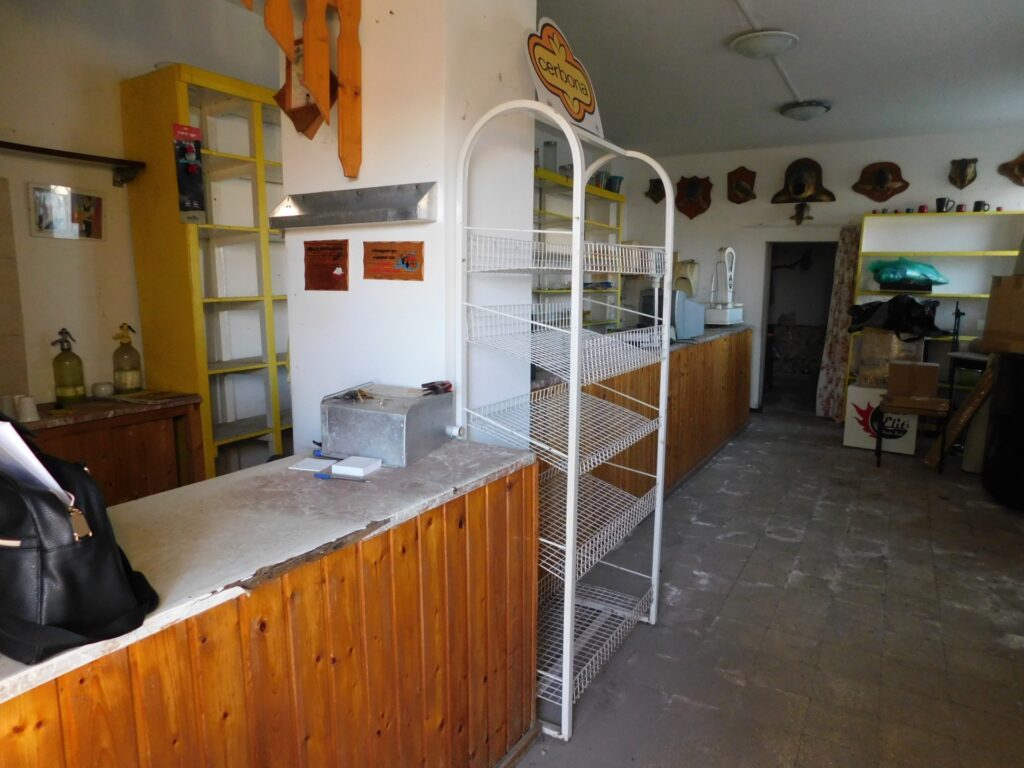 Eladó • Egyéb üzlethelyiség • Várpalota • 58 m²