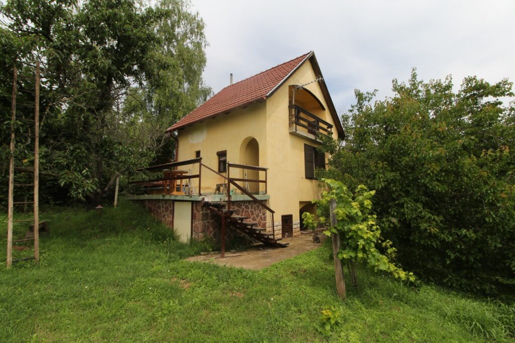 Eladó • Hétvégi házas • Felsőörs • 70 m²