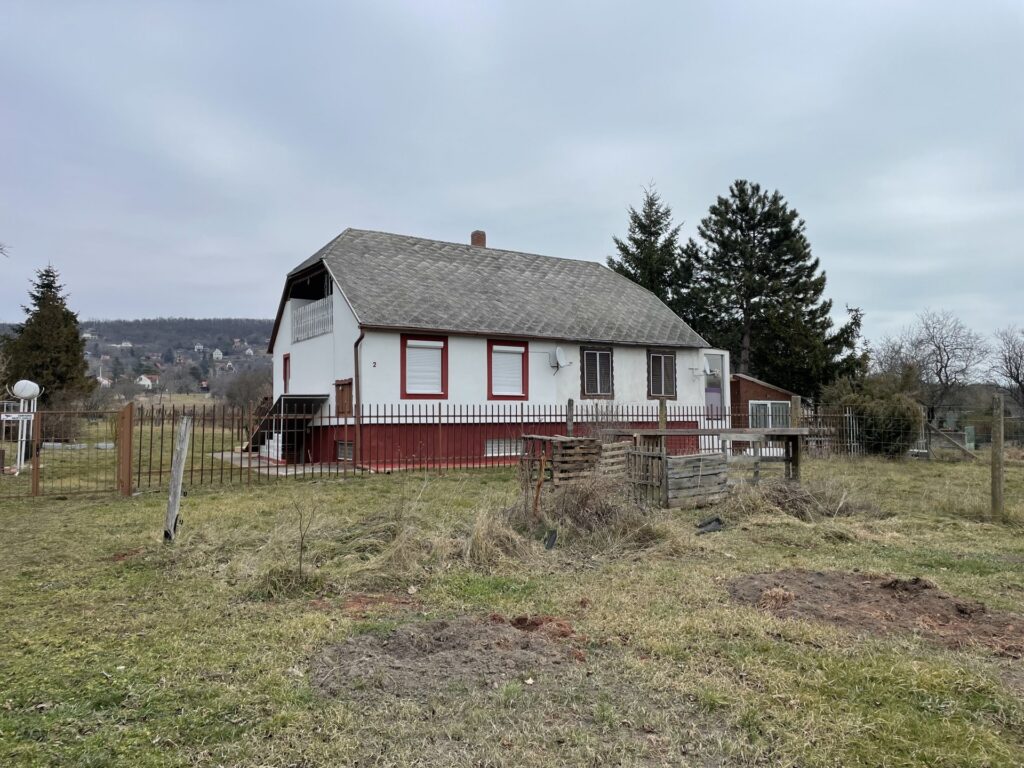 Eladó • Zártkert • Révfülöp • 1380 m²