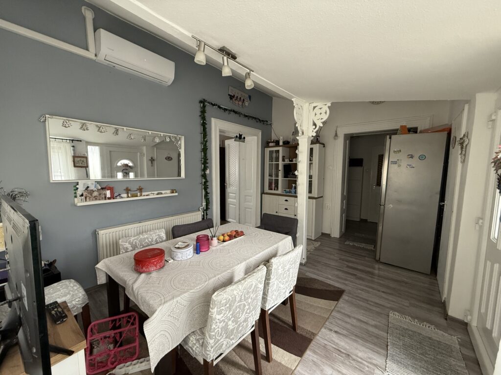 Eladó • Családi ház • Balatonkenese • 130 m²