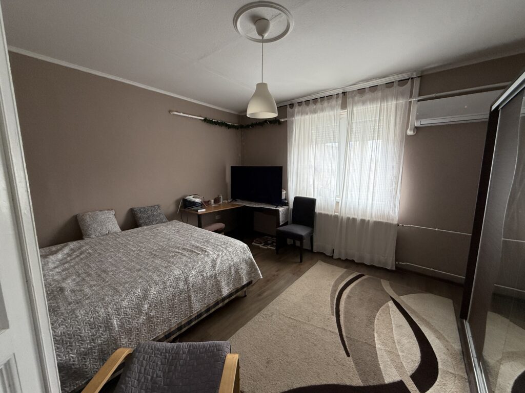 Eladó • Családi ház • Balatonkenese • 130 m²