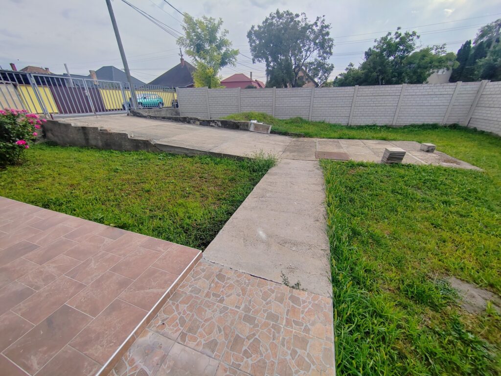 Eladó • Családi ház • Komárom • 150 m²