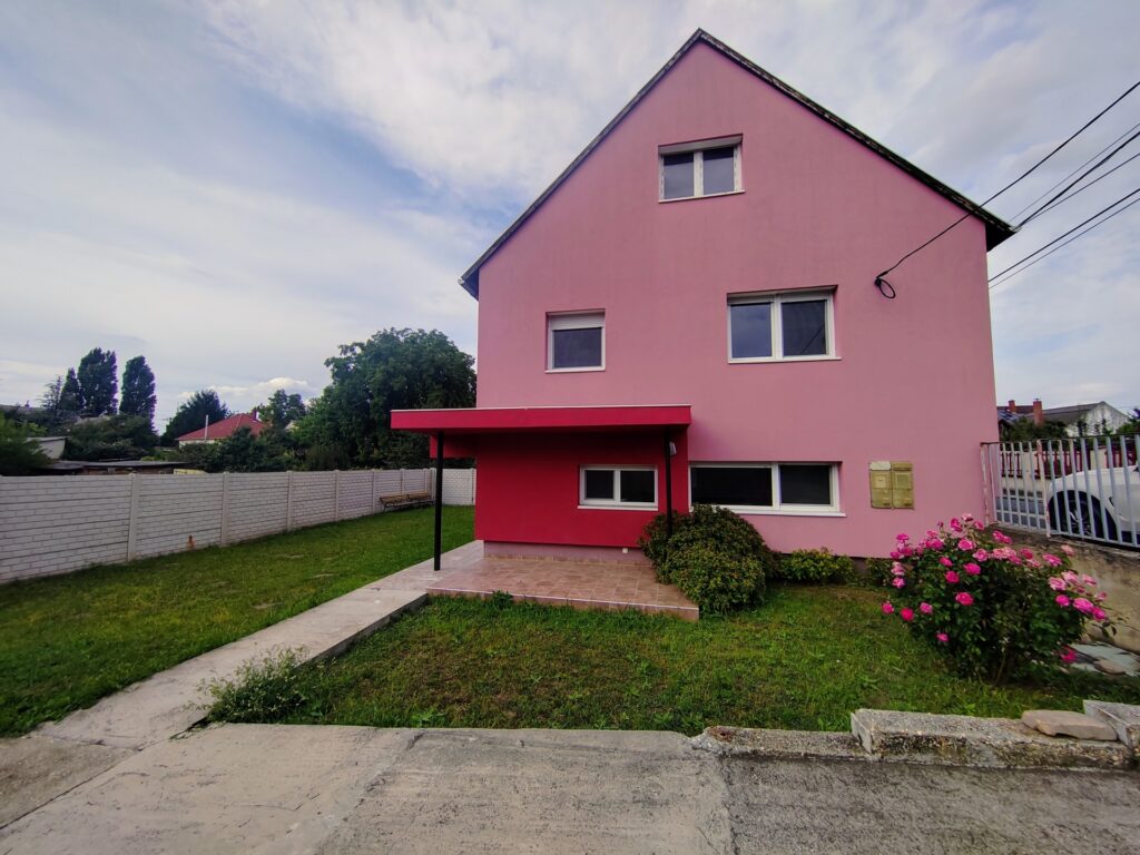 Eladó • Családi ház • Komárom • 150 m²