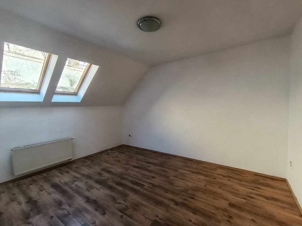 Eladó • Tégla • Veszprém • 105 m²