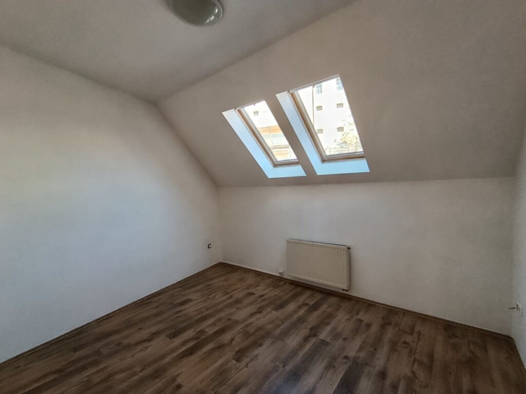 Eladó • Tégla • Veszprém • 105 m²