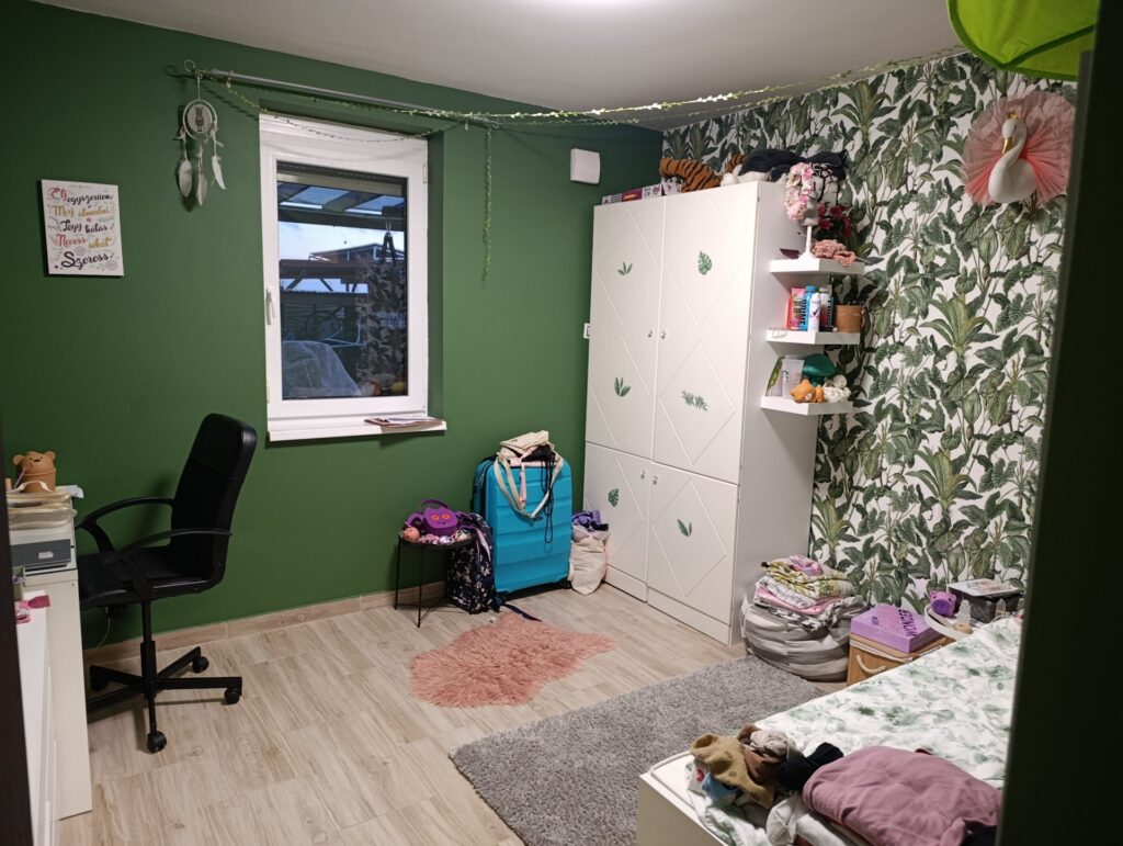 Eladó • Ikerház • Veszprém • 99 m²