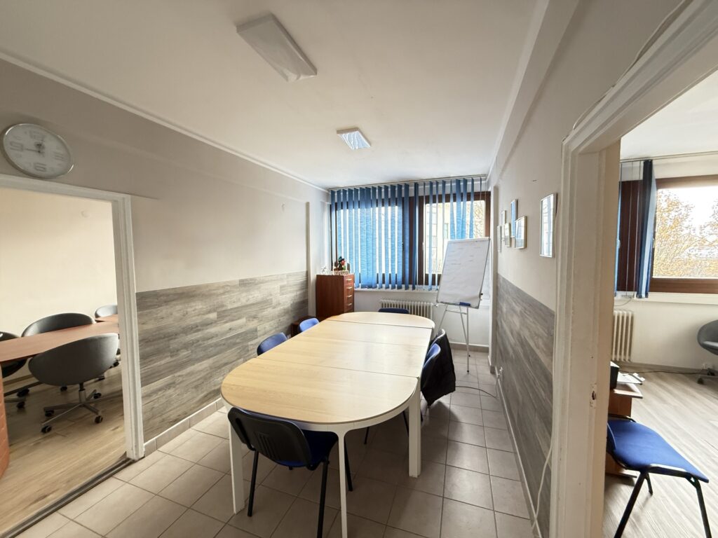 Kiadó • Egyéb iroda • Veszprém • 45 m²