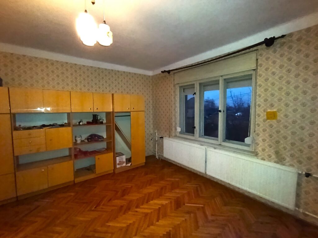 Eladó • Családi ház • Dudar • 200 m²