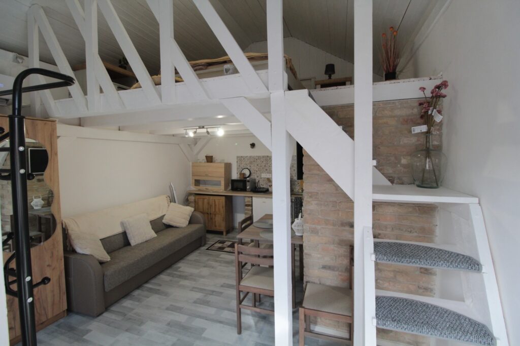 Eladó • Utcai bejárattal • Badacsonytördemic • 28 m²