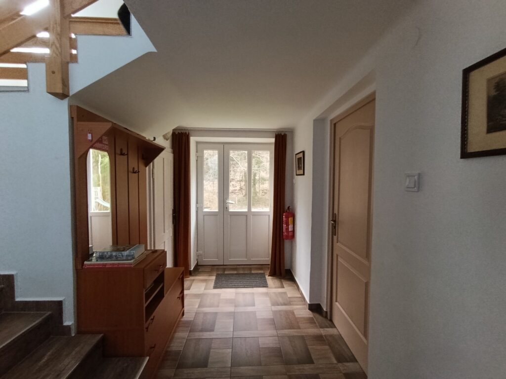 Eladó • Családi ház • Bakonynána • 230 m²