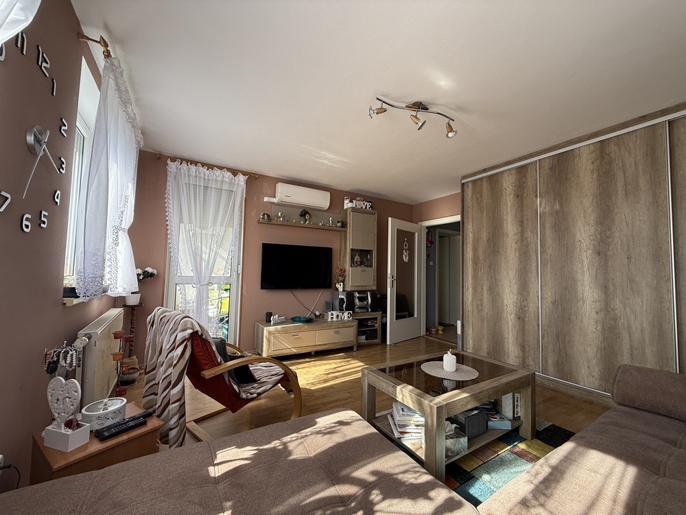 Eladó • Tégla • Veszprém • 71 m²