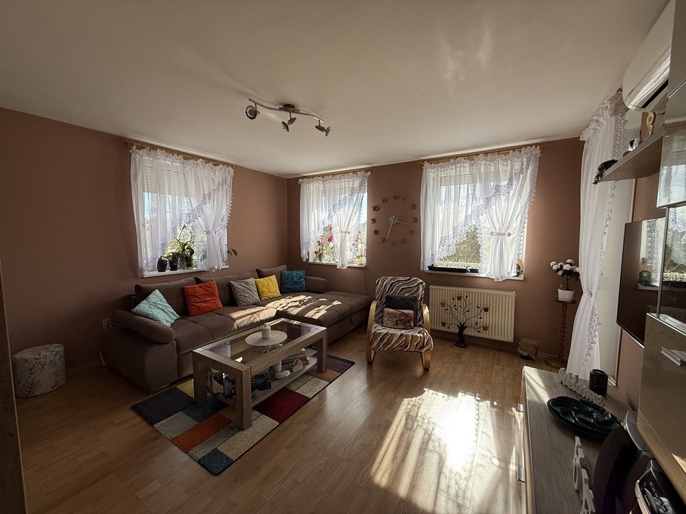 Eladó • Tégla • Veszprém • 71 m²