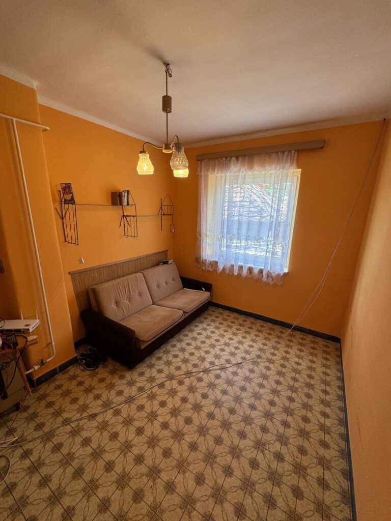 Eladó • Családi ház • Veszprém • 204 m²