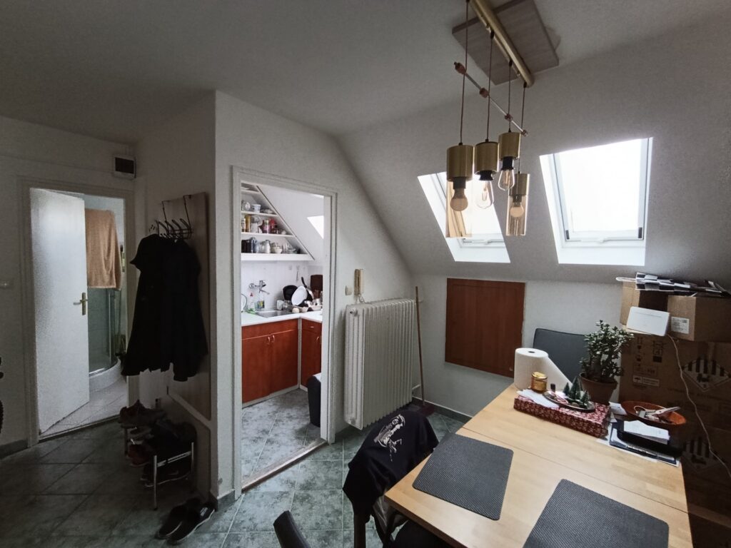 Eladó • Családi házban • Veszprém • 82 m²