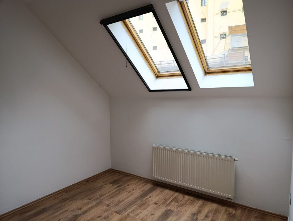 Eladó • Tégla • Veszprém • 68 m²