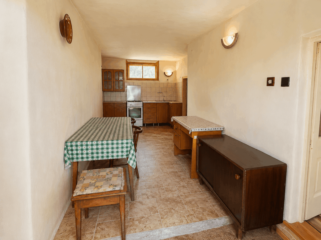 Eladó • Családi ház • Veszprém • 59 m²