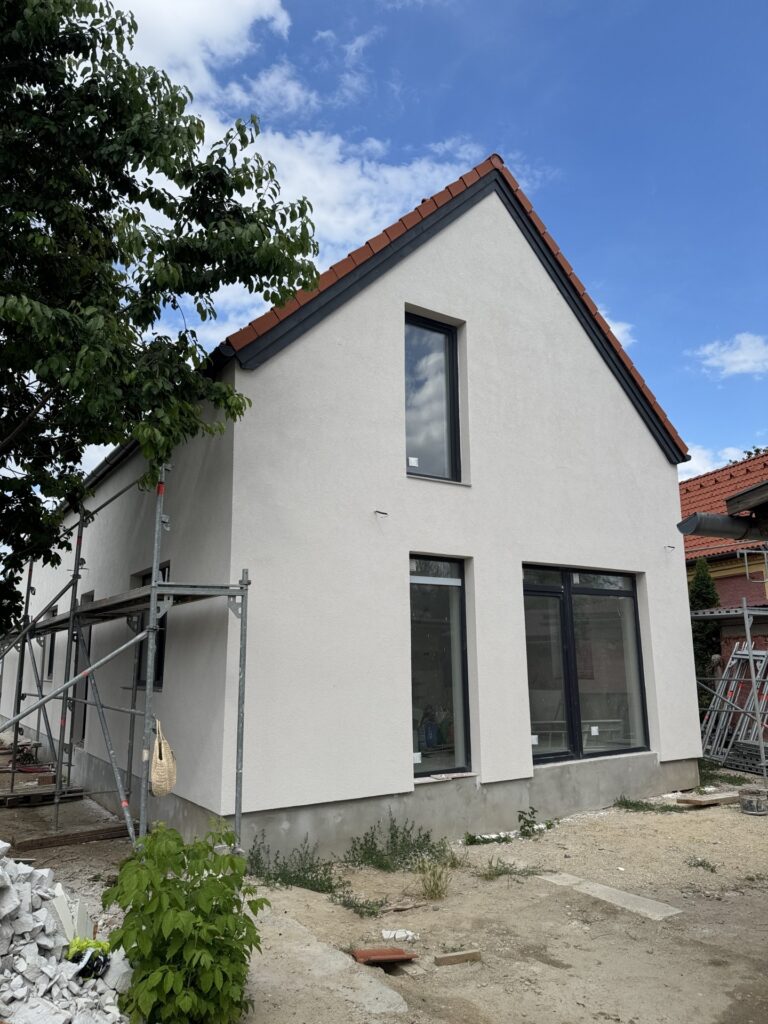 Eladó • Ikerház • Veszprém • 110 m²
