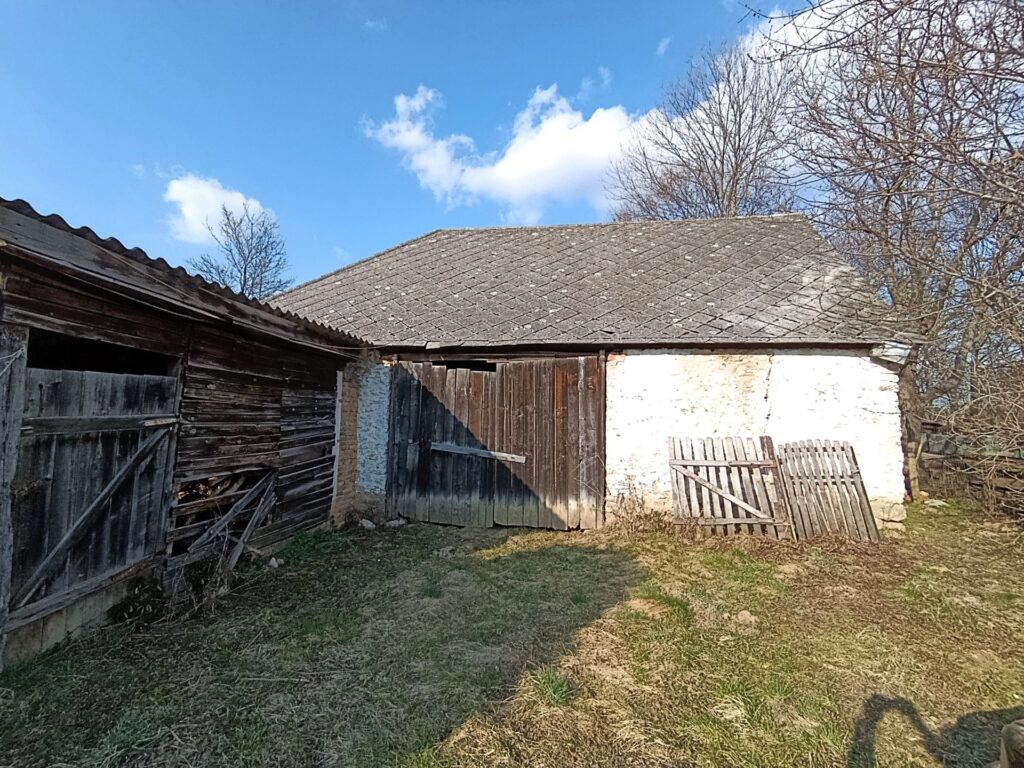 Eladó • Családi ház • Borzavár • 100 m²