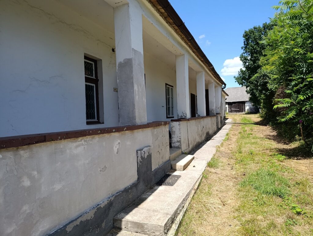 Eladó • Családi ház • Borzavár • 100 m²