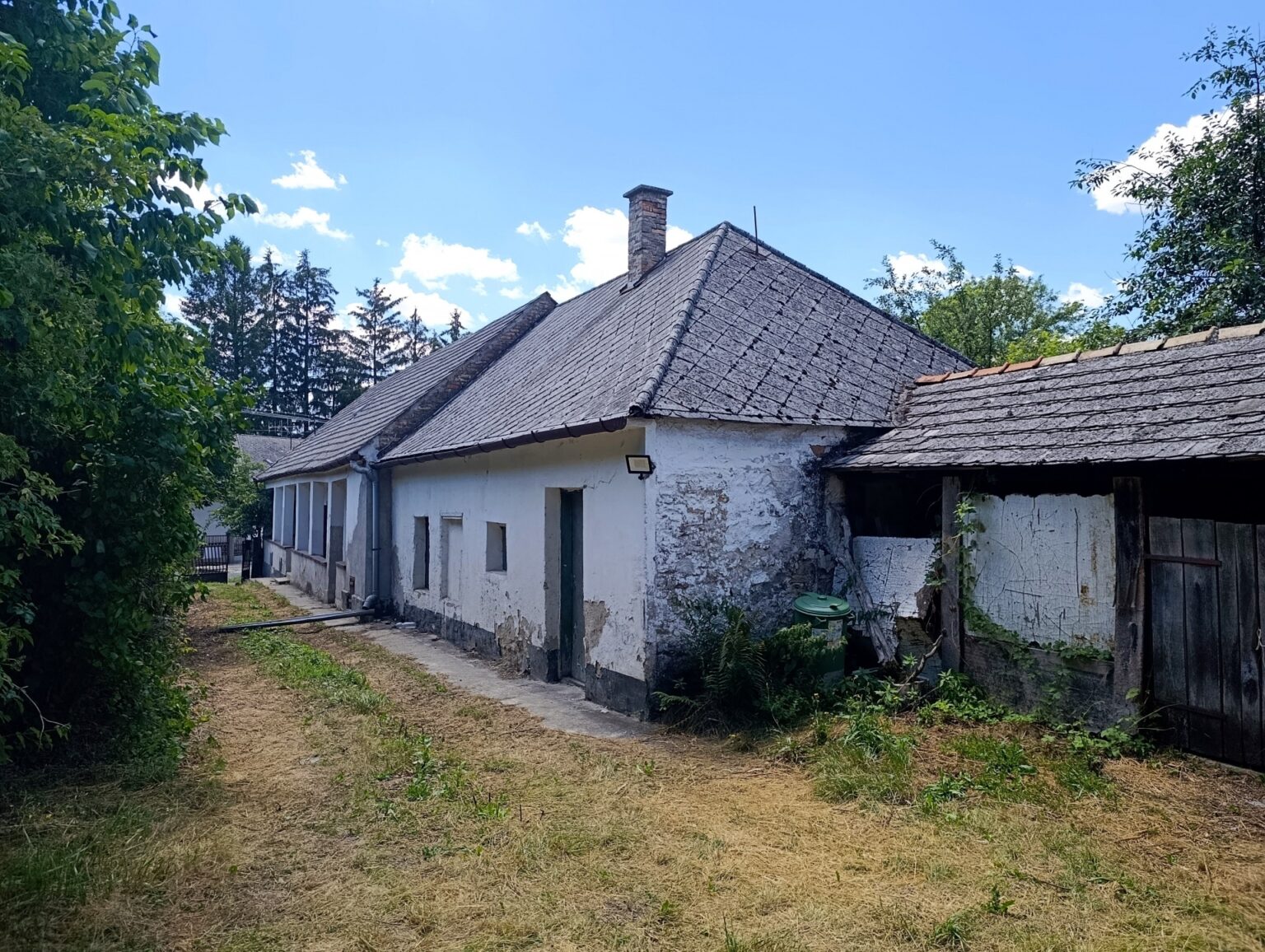Eladó • Családi ház • Borzavár • 100 m²
