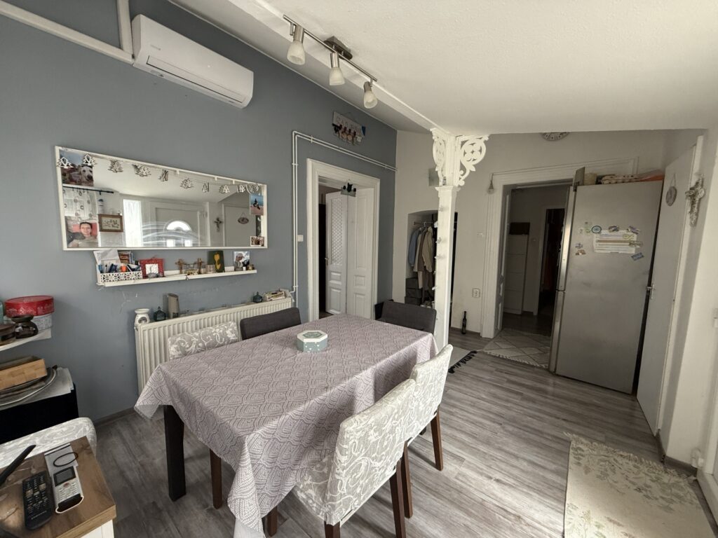 Eladó • Családi ház • Balatonkenese • 90 m²