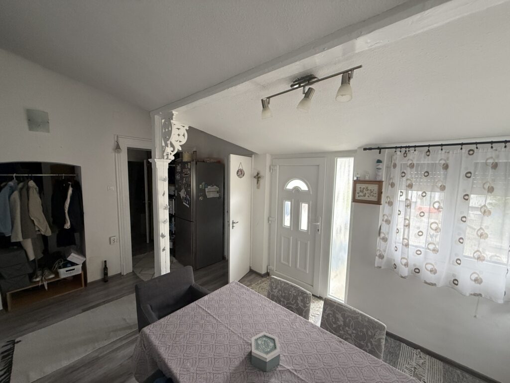 Eladó • Családi ház • Balatonkenese • 90 m²