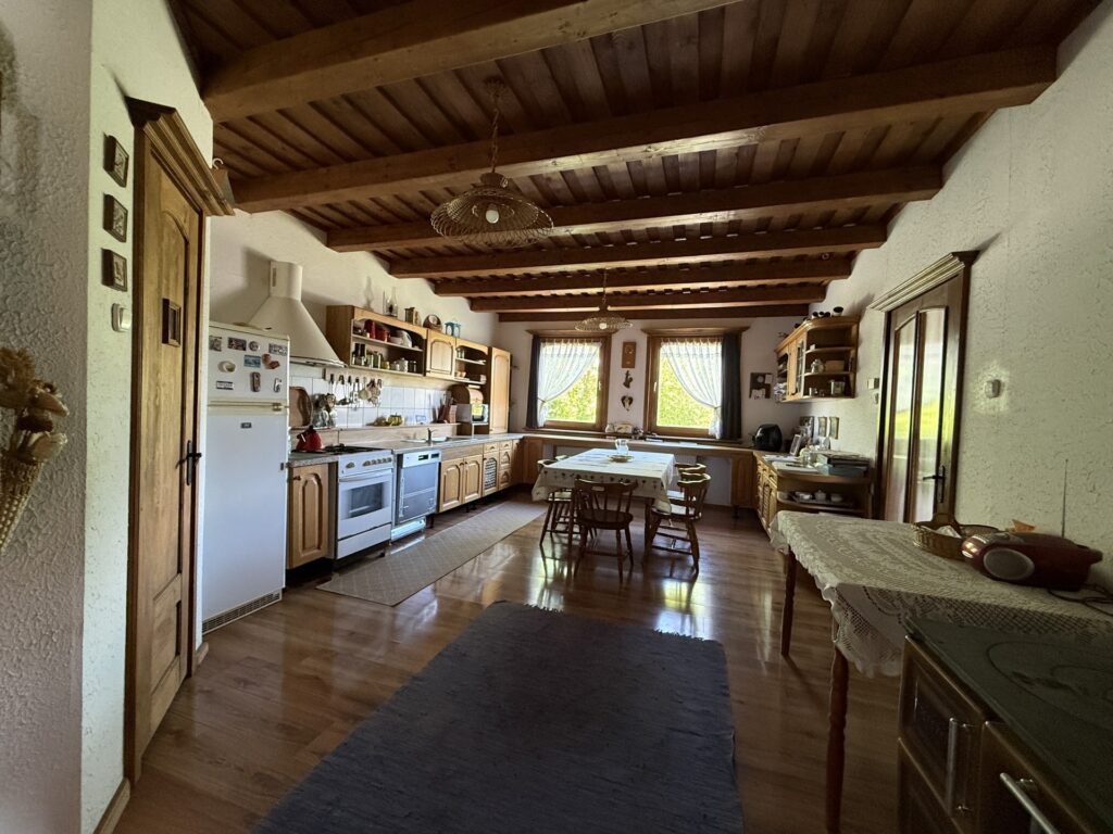 Eladó • Családi ház • Herend • 246 m²