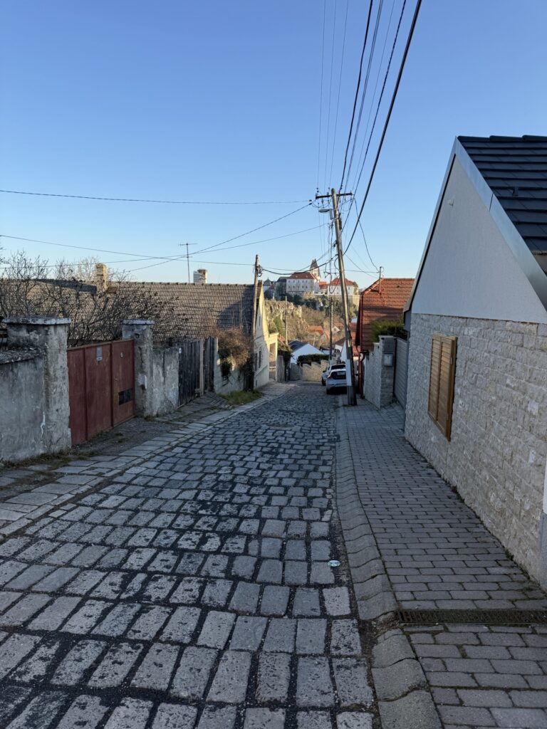 Eladó • Belterület • Veszprém • 900 m²