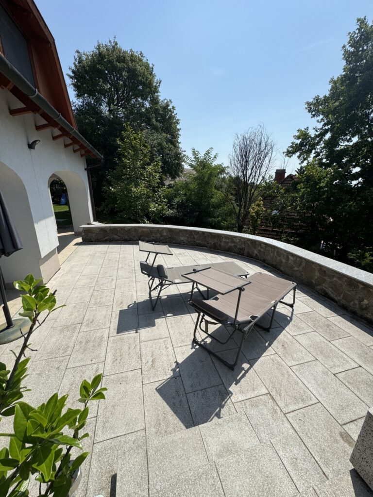 Eladó • Ikerház • Tihany • 112 m²