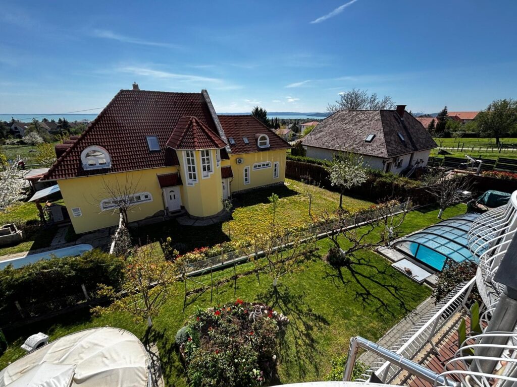 Eladó • Balatonfüred • 500 m²