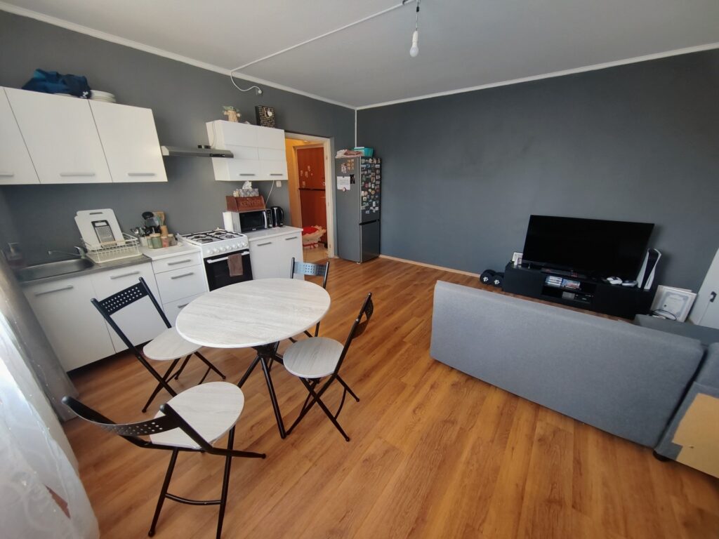 Eladó • Panel • Veszprém • 52 m²