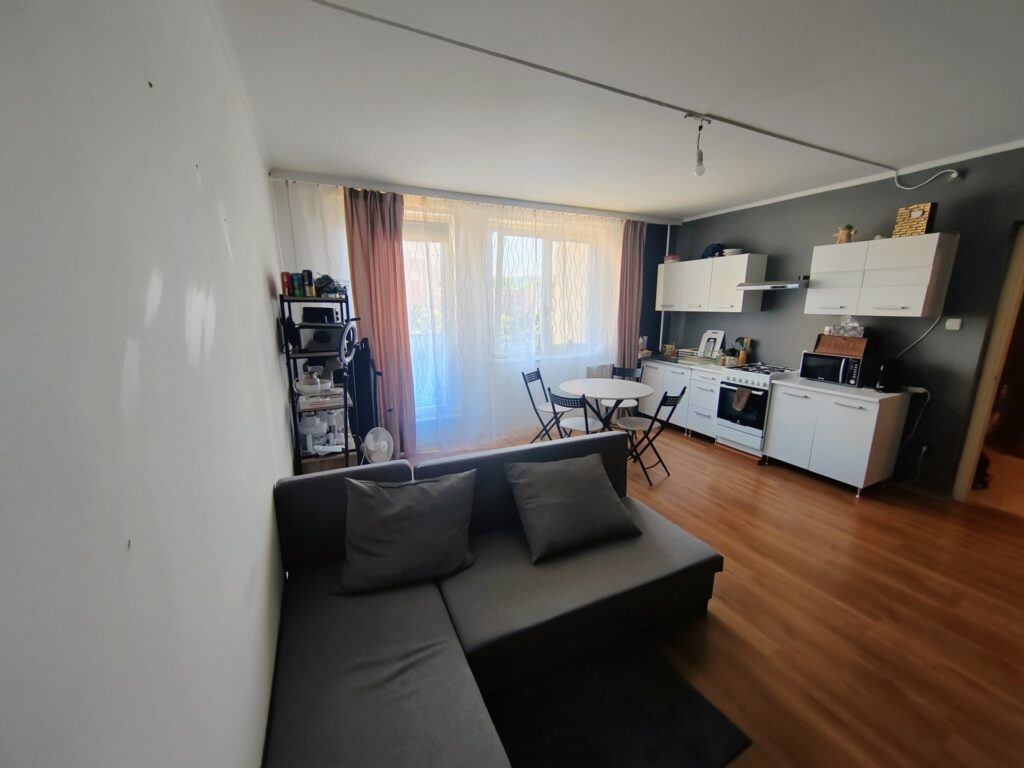 Eladó • Panel • Veszprém • 52 m²