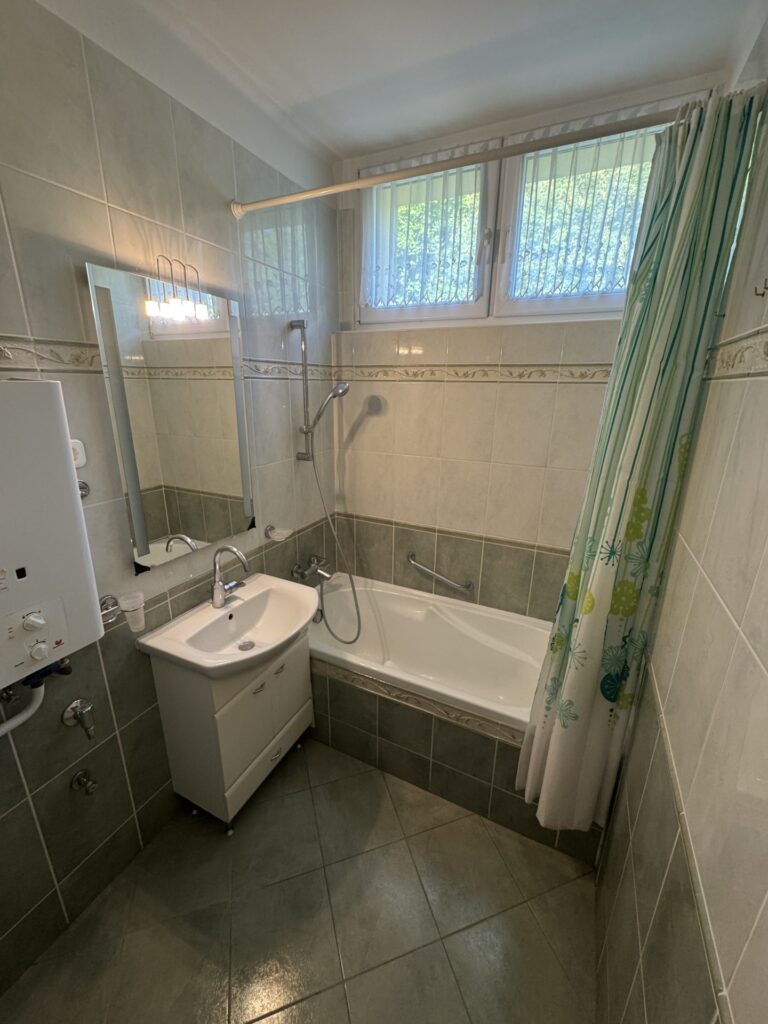 Eladó • Tégla • Veszprém • 53 m²