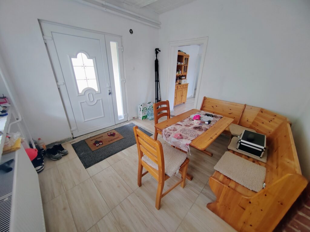 Eladó • Családi ház • Várpalota • 100 m²