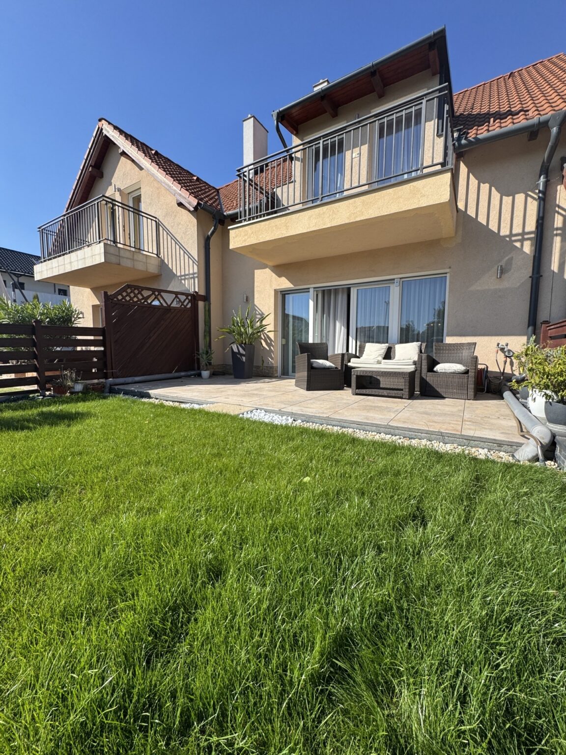 Eladó • Ikerház • Veszprém • 110 m²