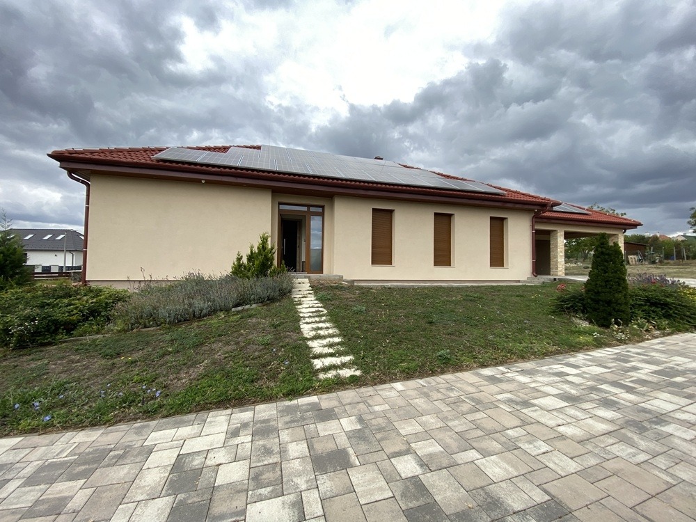 Eladó • Családi ház • Márkó • 121 m²