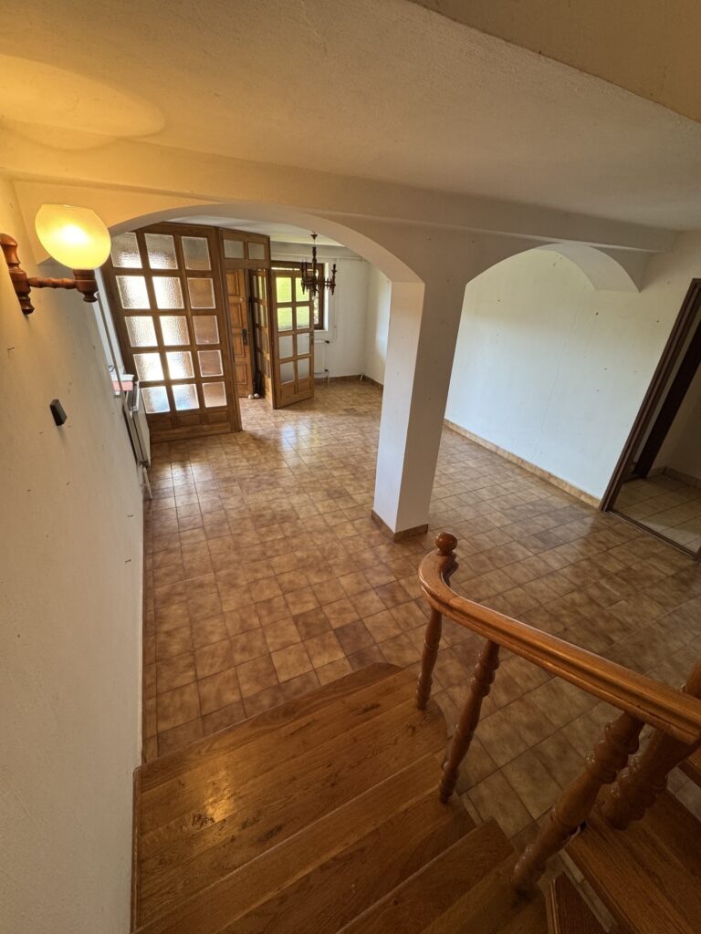 Eladó • Ikerház • Veszprém • 330 m²